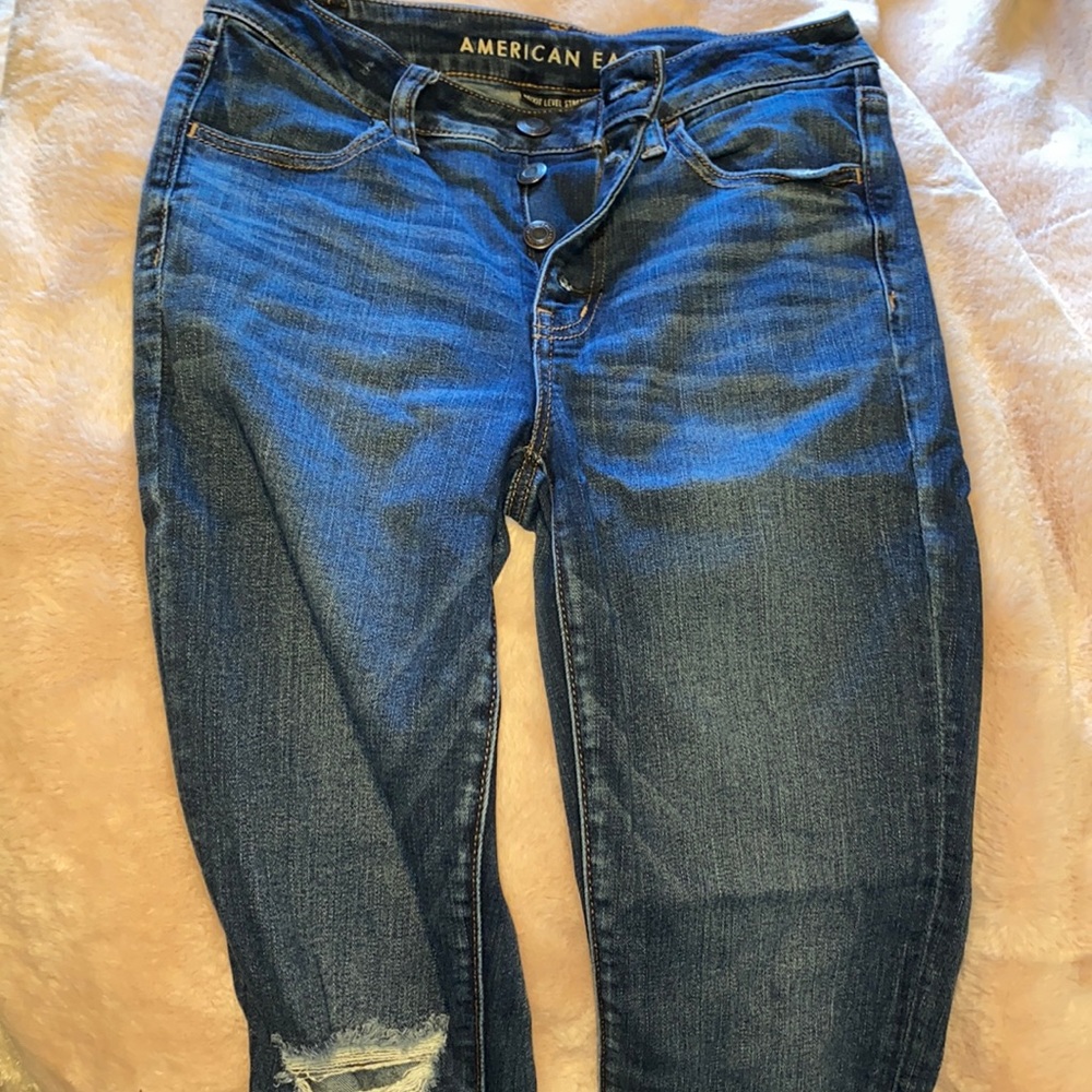 AMERICAN EAGLE JEANS